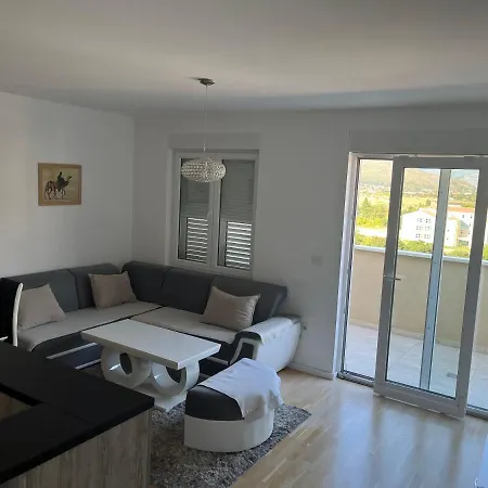 Apartment Penthaus Neretva