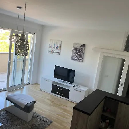 Penthaus Neretva Apartment *